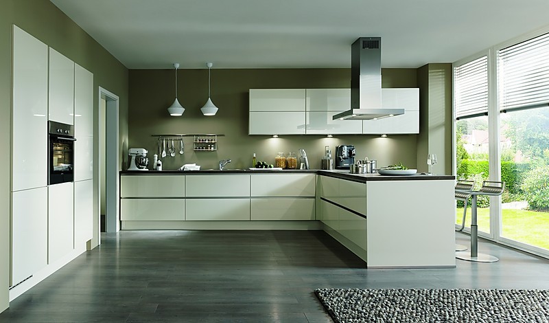 Nobilia lux weiß hochglanz moderne grifflose l küche mit halbinsel