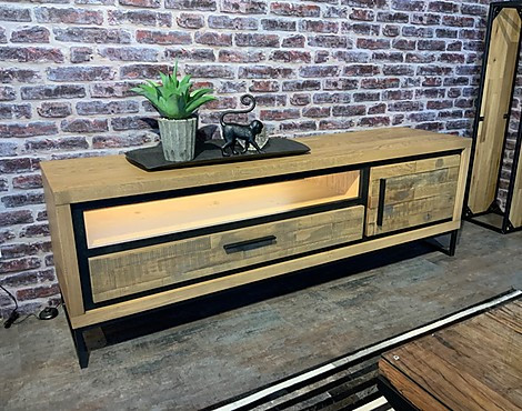 TV-Board - Rawson Styles United