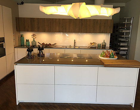 +SEGMENTO ML1130 polarweiß Mattlack mit Laserkante, Einbauküche grifflos mit Ceramicplatte - +SEGMENTO ML1130