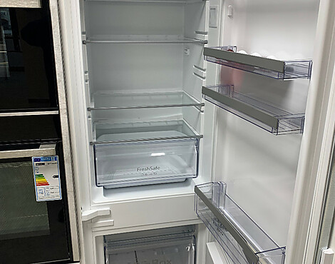 NEFF Integrierbare Kühl-Gefrierkombination KG718A2MC - KI5862F30