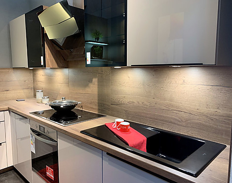 Glänzender Luxus mit echten Lackfronten, Lack Sand Ultra-Hochglanz - REDDY 4.3124