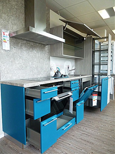 häcker musterküche farbige küchenzeile ausstellungsküche Küchenzeile Petrol ~ häcker musterküche farbige küchenzeile ausstellungsküche