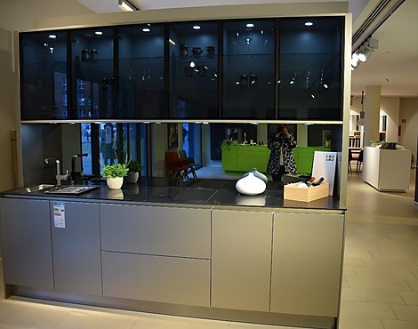 moderne WARENDORF Pantry in Aluminium titan - F90 Aluminium titan