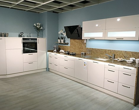 moderne Küche mit Hochglanzfront und Granitarbeitsplatte - C239 Laser brillant Magnolie