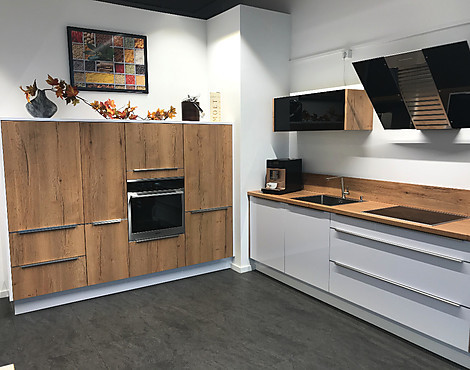 Häcker Einbauküche - Häcker C240 Laser brillant polarweiss