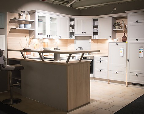Moderne Landhausküche im Farbton Lacklaminat Steingrau - Cascada