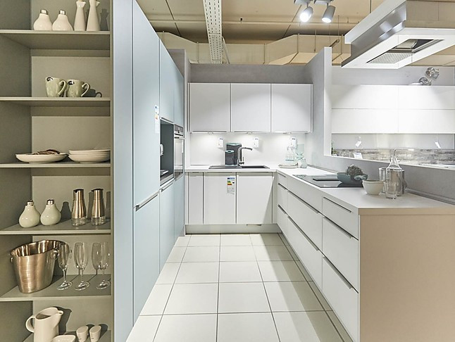 Geplante Kuche 60 Fotos Preise Und Projekte Kitchen Furniture Design Interior Design Kitchen Small Kitchen Design Small