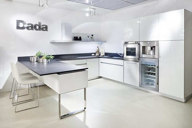 Dada cucina musterküche luxusküche dada: ausstellungsküche in köln ...