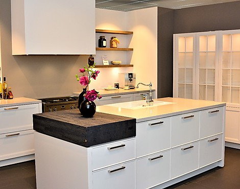 Landhausküche, modern und elegant! - Mikrostrukturlack weiß L59 / L40