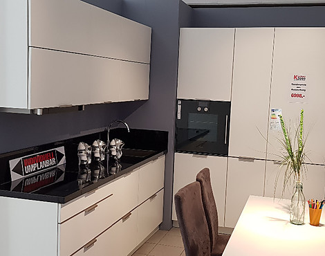 Premium Küche mit Granit-Arbeitsplatte - Porto