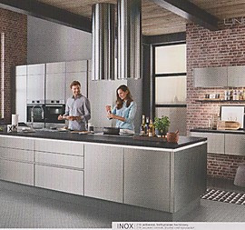 Weltneuheit von Nobilia  grifflose Designküche - Line N –Front Inox Stahl gebürstet Nb.  – Edition 19 Küchenjournal Titelbild