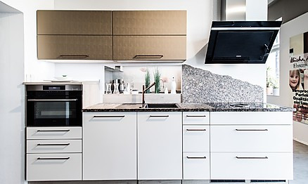 Moderne Küche in Weiß Moderne Küche in Weiß