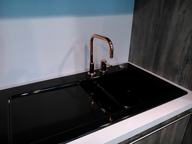 Gorenje Kühlschrank Kupfer : Armatur armatur aus 18 karätigem gold mit kupfer roségold ton Gorenje Kühlschrank Kupfer : Armatur armatur aus 18 karätigem gold mit kupfer roségold ton