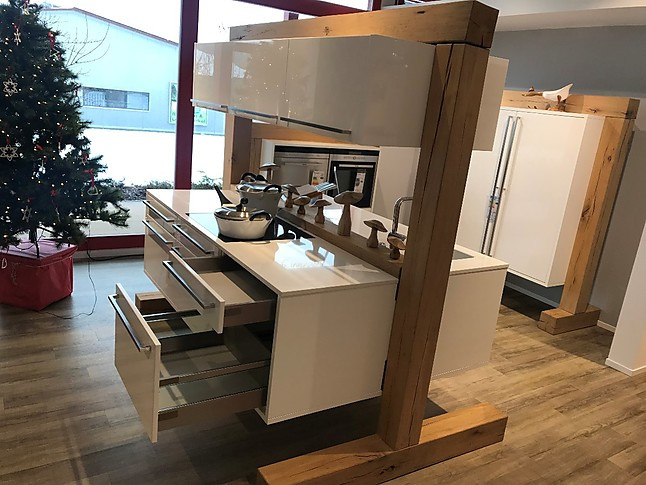 SchreinerkücheMusterküche Moderne Holzbalkenküche