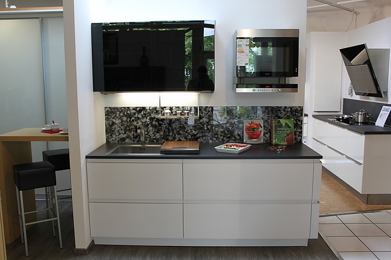 rational musterküche moderne küchenzeile weiß ausstellungsküche in memmingen von küchen Küchenzeile Ausstellungsstück ~ rational musterküche moderne küchenzeile weiß ausstellungsküche in memmingen von küchen