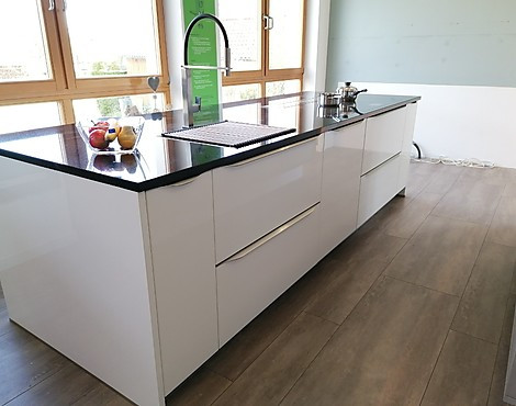 Traumküche mit Kochinsel - AV 4030 / AV5080