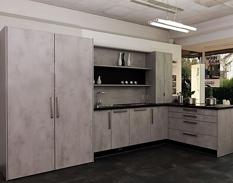 Küche mit Wohnzimmeratmosphäre im Bauhausstil - ARCOS E 130