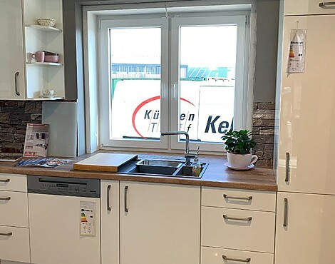 U-Küche mit Theke - Lux, Weiß Hochglanz