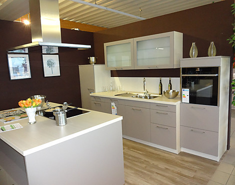 Schüller Biella 2 Zeilenküche - Biella