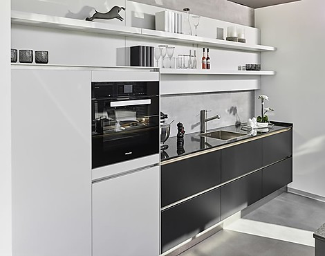Moderne Küchenzeile mit seperater Koch-Insel - Inpura AV 6000-GL Mattlack
