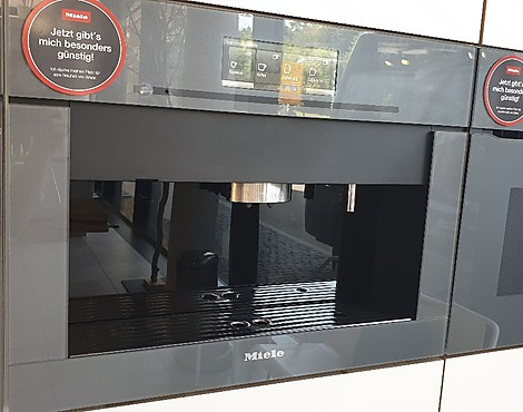 Miele Einbaukaffeeautomat mit Festwasseranschluss - CVA6805GRGR