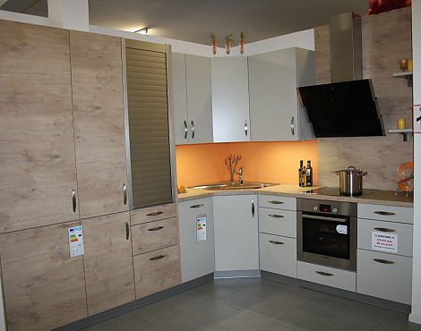 Küche10 - Matt Lack mit Holz kombiniert - Lido