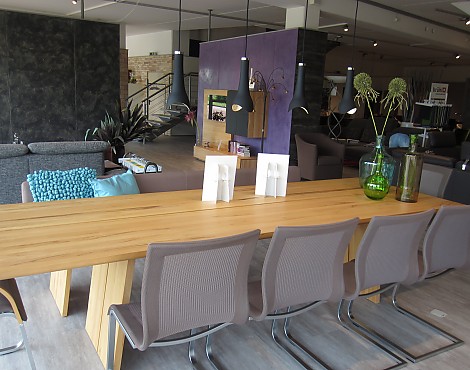 Nox Fixtisch mit Holzgestell + Nox Bank mit Lehne - Kernbuche