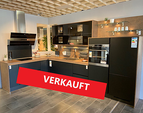 ⭐ Musterküche zum super Sonderpreis abzugeben - AEG ; Front: Touch schwarz supermatt 340 - Koje 3