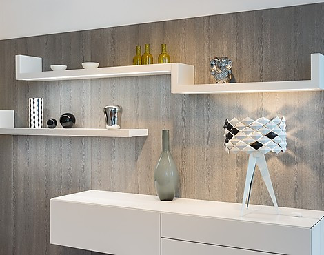 moderne Leichtigkeit - L15 Deckweiß Mattglattlack, N10 Stone Oak