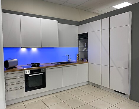 Eckkombination mit toller Ausstattung - Loft satin Lack