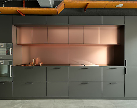 Designzeile der Extraklasse mit Luxusgeräten von Gaggenau - PPG