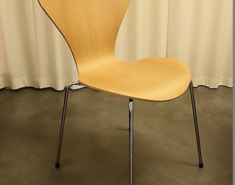 Stuhl - Serie 7