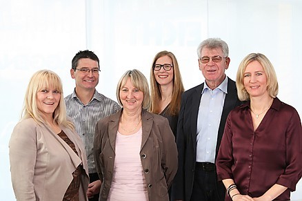 Das Team von RK Küchenkultur - von links: Silvia Rösch, Uwe Kurz, Heide Kopp, Bianka Forster, Wolfgang Rieth und Simone Rieth Das Team von RK Küchenkultur - von links: Silvia Rösch, Uwe Kurz, Heide Kopp, Bianka Forster, Wolfgang Rieth und Simone Rieth