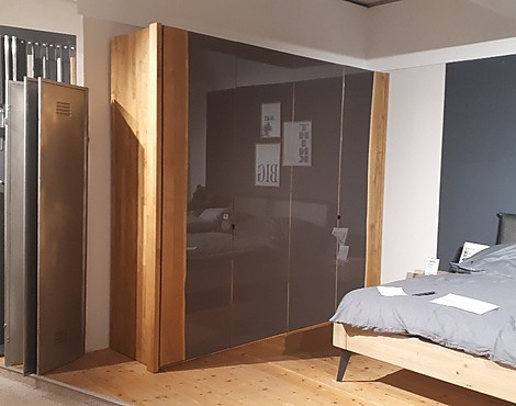 massiver Kleiderschrank - New Jersey