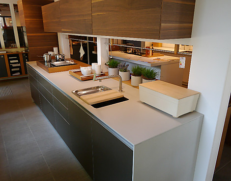 Alu Sandbeige / Nussbaum / Laminat Kiesel - b3