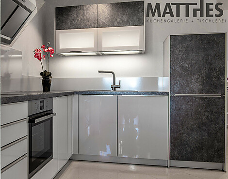 Moderne Designerküche - Uni Gloss