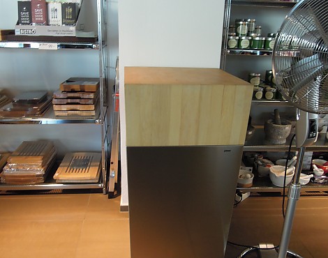 JOKODOMUS Hackblock Totem - Butcher Blocks Totem con block
