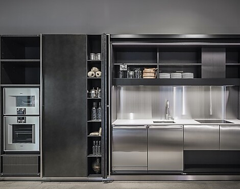 BOFFI Hochwand System HIDE mit Elektrischen Geräten Gaggenau - HIDE