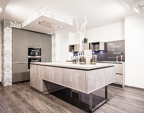 /elementa AV 5095 - AV 5095 Designglas lavagrau/AV 1070 Spachtelbeton perlgrau