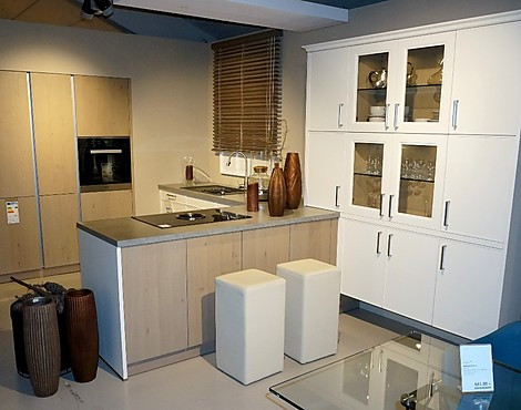 geräumige Küche im Landhausstil - Parma & Rocca