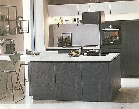 MUSTERKÜCHE MIT INSEL Eiche-dunkel -Decor mit Marmor-Dekor kombiniert - MUSTERKÜCHE MIT INSEL Eiche-dunkel -Decor mit Marmor-Dekor kombiniert
