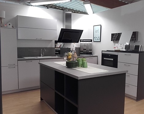 Moderne Küche mit Insel und Block - Calais Arktis Weiß mit Carbon