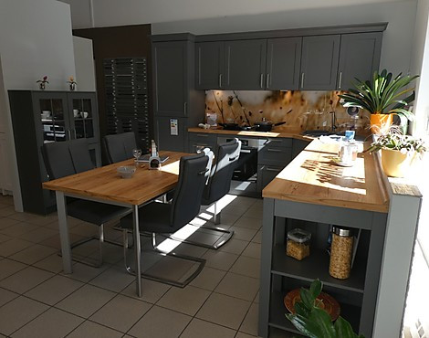 Koje 2 - Elegantes Landhaus-Ambiente in Anthrazit - VIA L285S Satinlack Anthrazit
