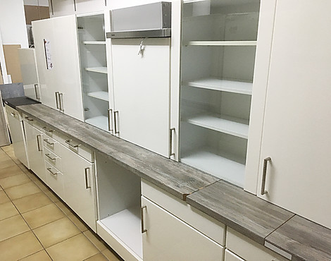 Schöne große Küche in Hochglanz Lack weiß/ Gebraucht - Schöne große Küche in Hochglanz Lack weiß/ Gebraucht