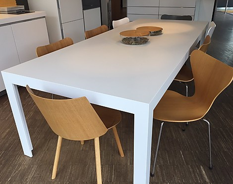 fugenlosere Tisch - Laminat D1-Q8alpinweiss