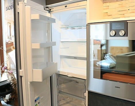 Gaggenau vollintegrierter Luxuskühlschrank RC222101 - Einbau- Kühlschrank RC222101 vollintegriert