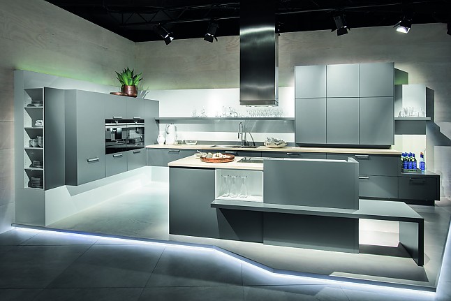 Häcker Musterküche Designerküche Architektur pur Mega