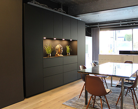 The Black Living Wall - S187 by JB | Die Manufaktur