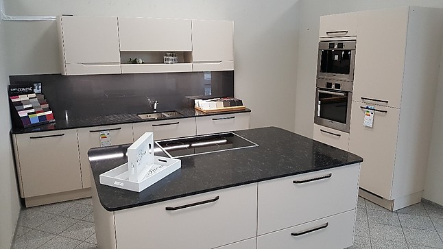 altano Musterküche Design Küche mit großer Kochinsel