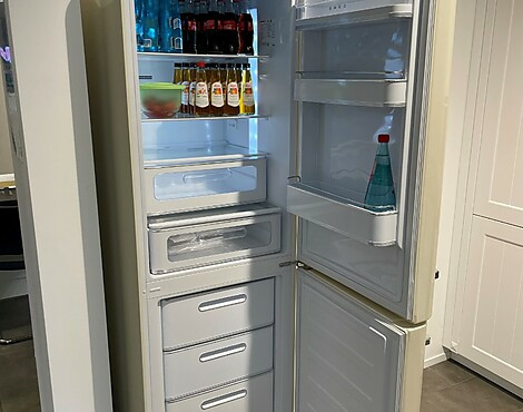 Standkühl-/Gefrierschrank im Standort Frankenberg F 3 - FAB32RCR3